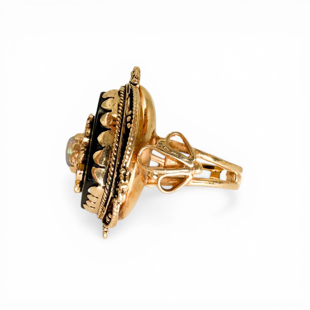 Estate 14k yellow Opal and Onyx Estate Ring