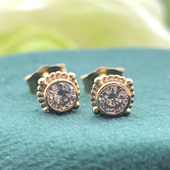 14k Yellow Gold Stud Diamond Earrings 0.34 cttw