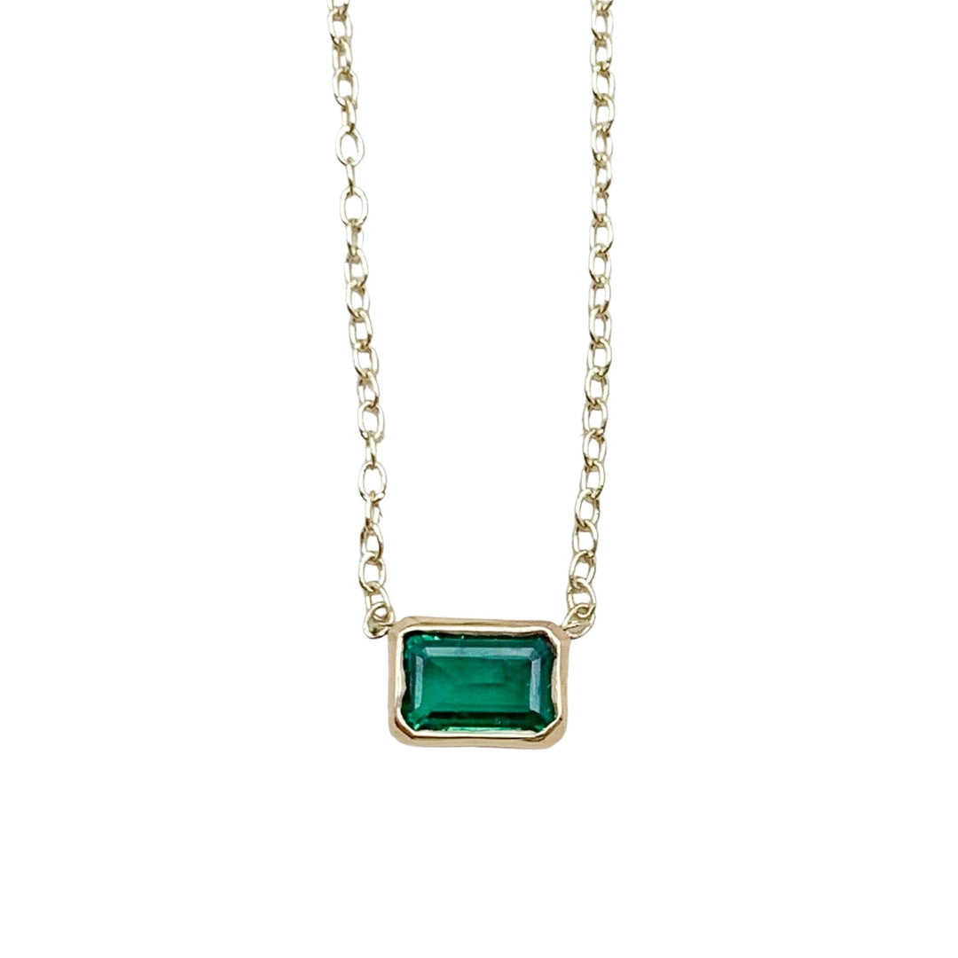 14k Yellow Gold Bezel Emerald Pendant