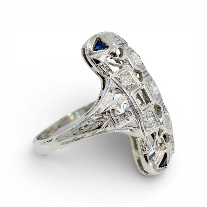 14k White Gold Antique Diamonds Estate Ring