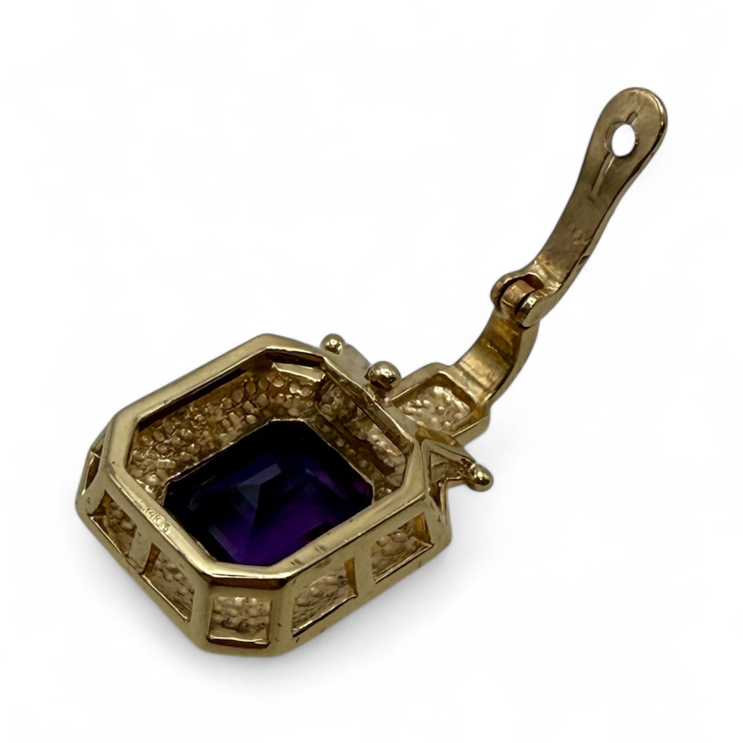 14k Yellow Gold Estate Amethyst Pendant