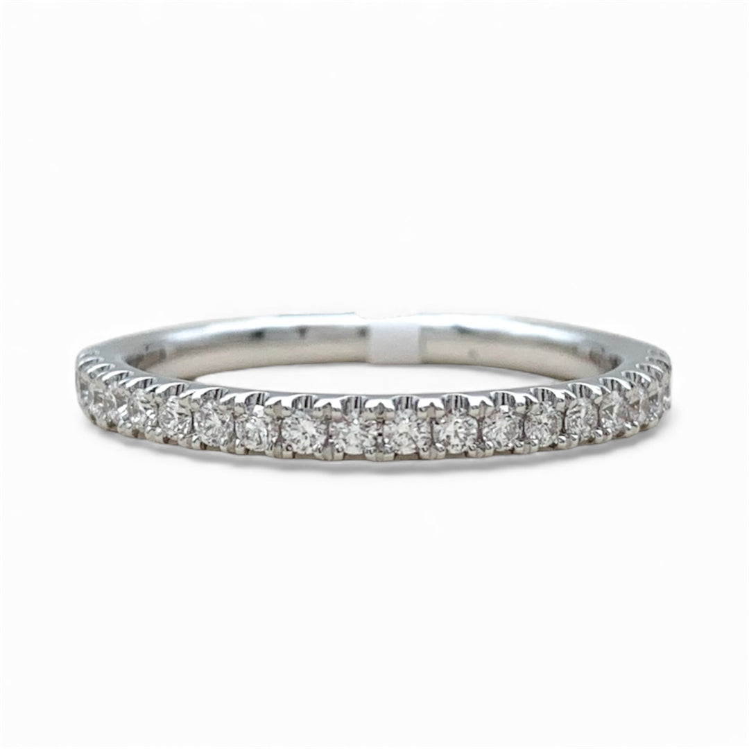 14k White Gold Prong Set 0.25ctw Round Diamond Wedding Band