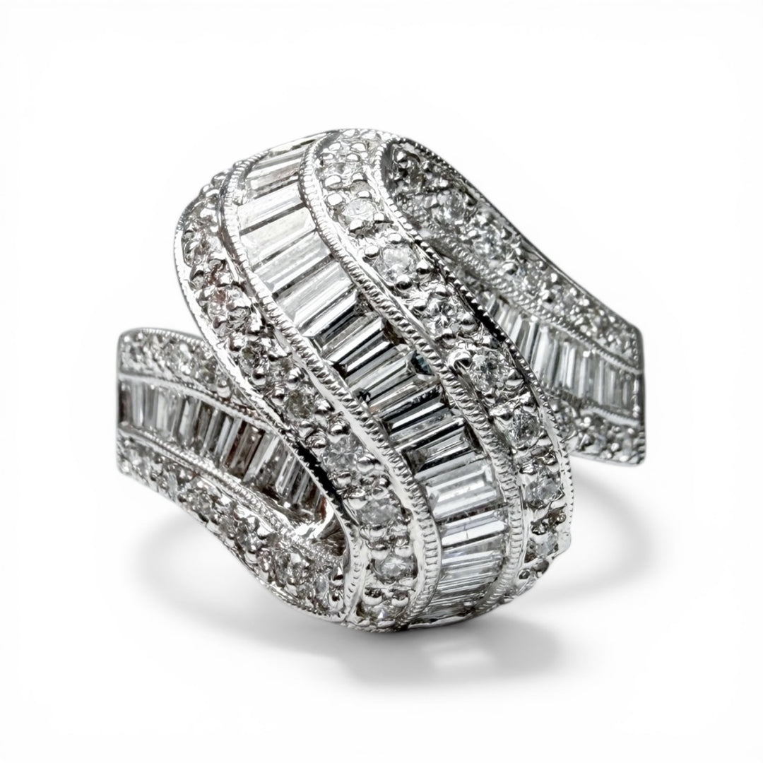 14k White Gold Diamond Estate Ring