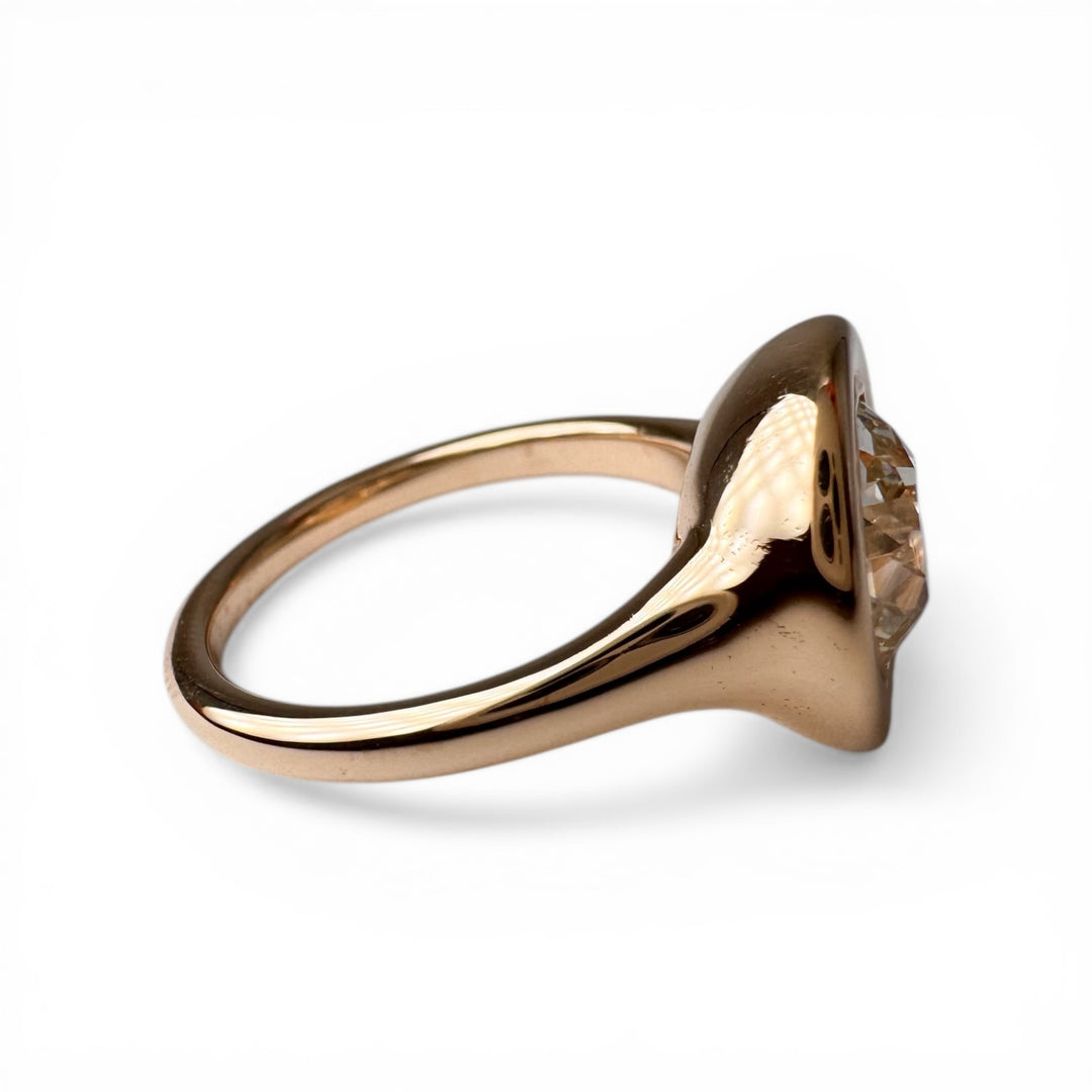 18k Yellow Gold Old Bezel European Diamond Ring