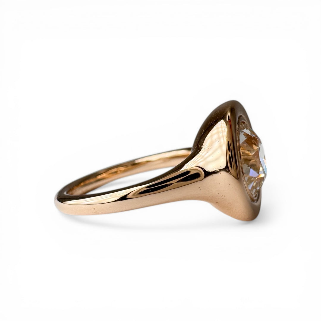 18k Yellow Gold Old Bezel European Diamond Ring