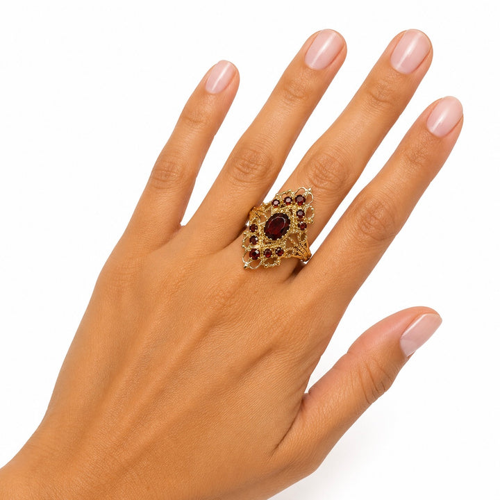 14k Yellow Garnet Estate Ring