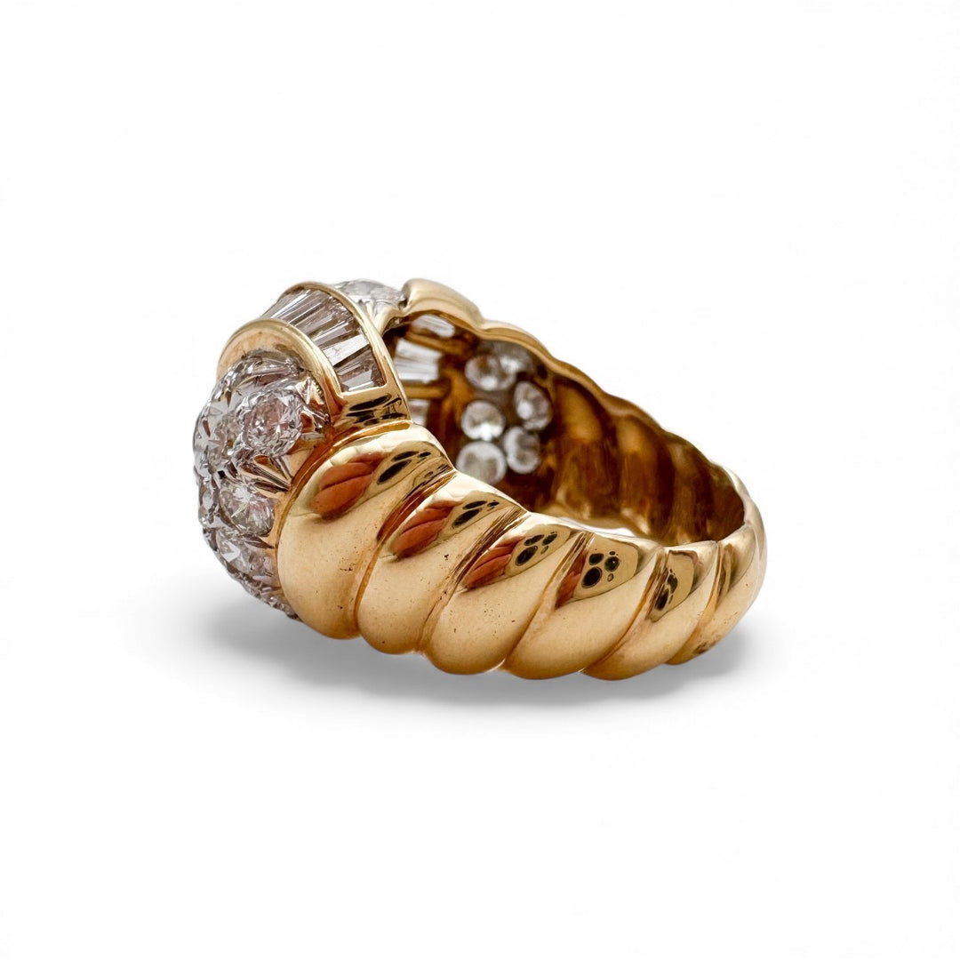 18k Yellow Gold Cluster Diamond Estate Ring