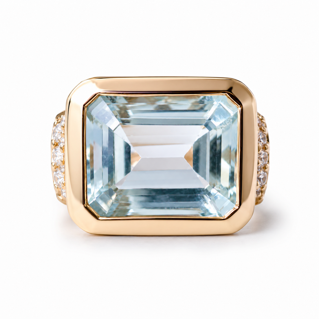 14k Yellow Gold Bezel Aquamarine Estate Ring