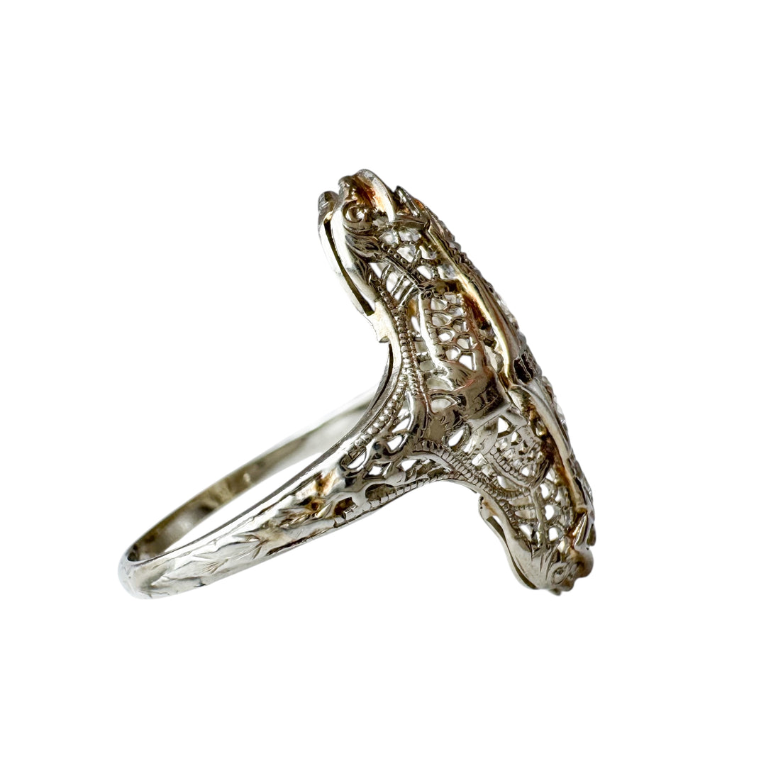 18k White Gold Antique Diamond Estate Ring