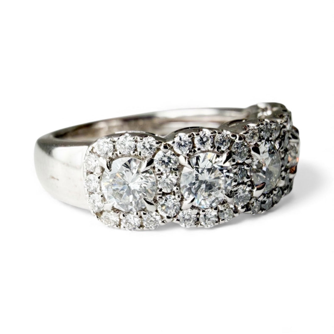 18k White Gold Cluster Diamond Fashion Rings