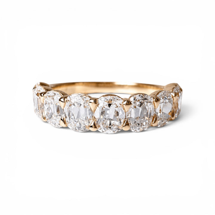 14k Yellow Gold 2.97ctw Vintage Cushion Lab Diamond Band