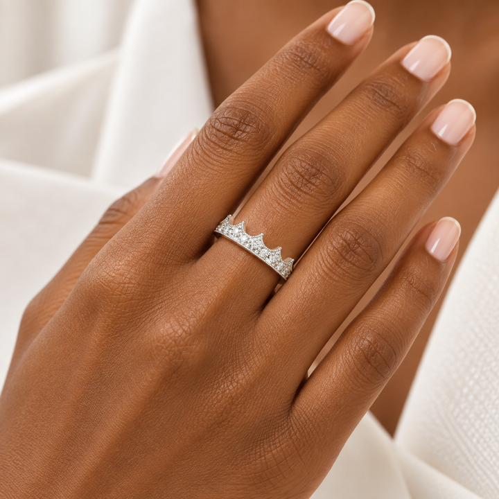 14k White Crown Diamond Estate Ring