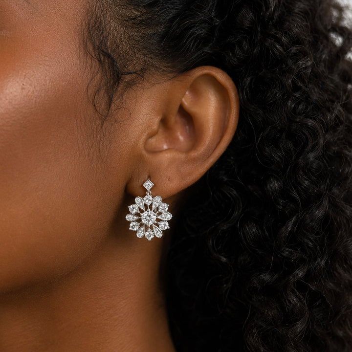 18k White Flower Diamond Estate Earrings