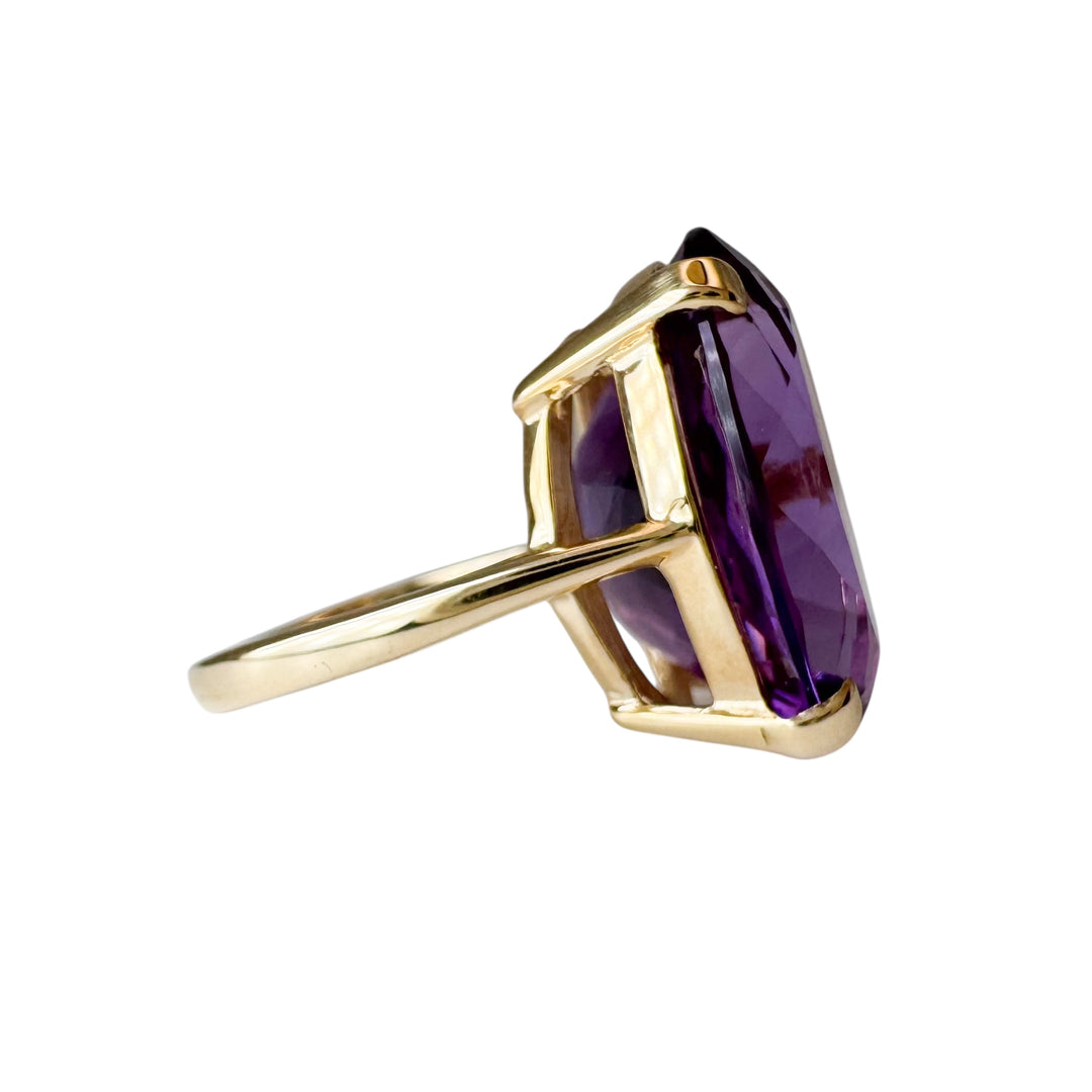 14k Yellow Gold Amethyst Estate Ring