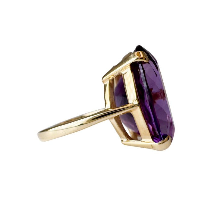 14k Yellow Gold Amethyst Estate Ring