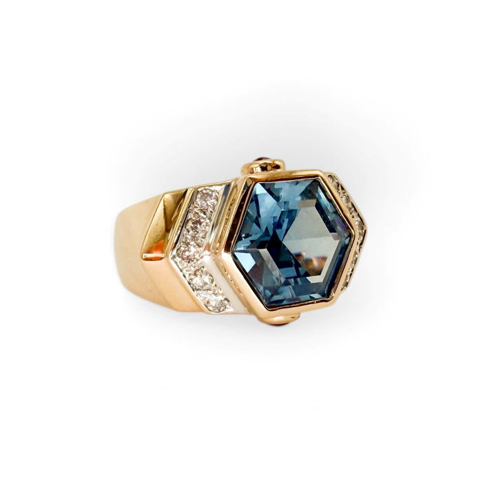 14k Yellow Gold Blue Topaz Estate Ring