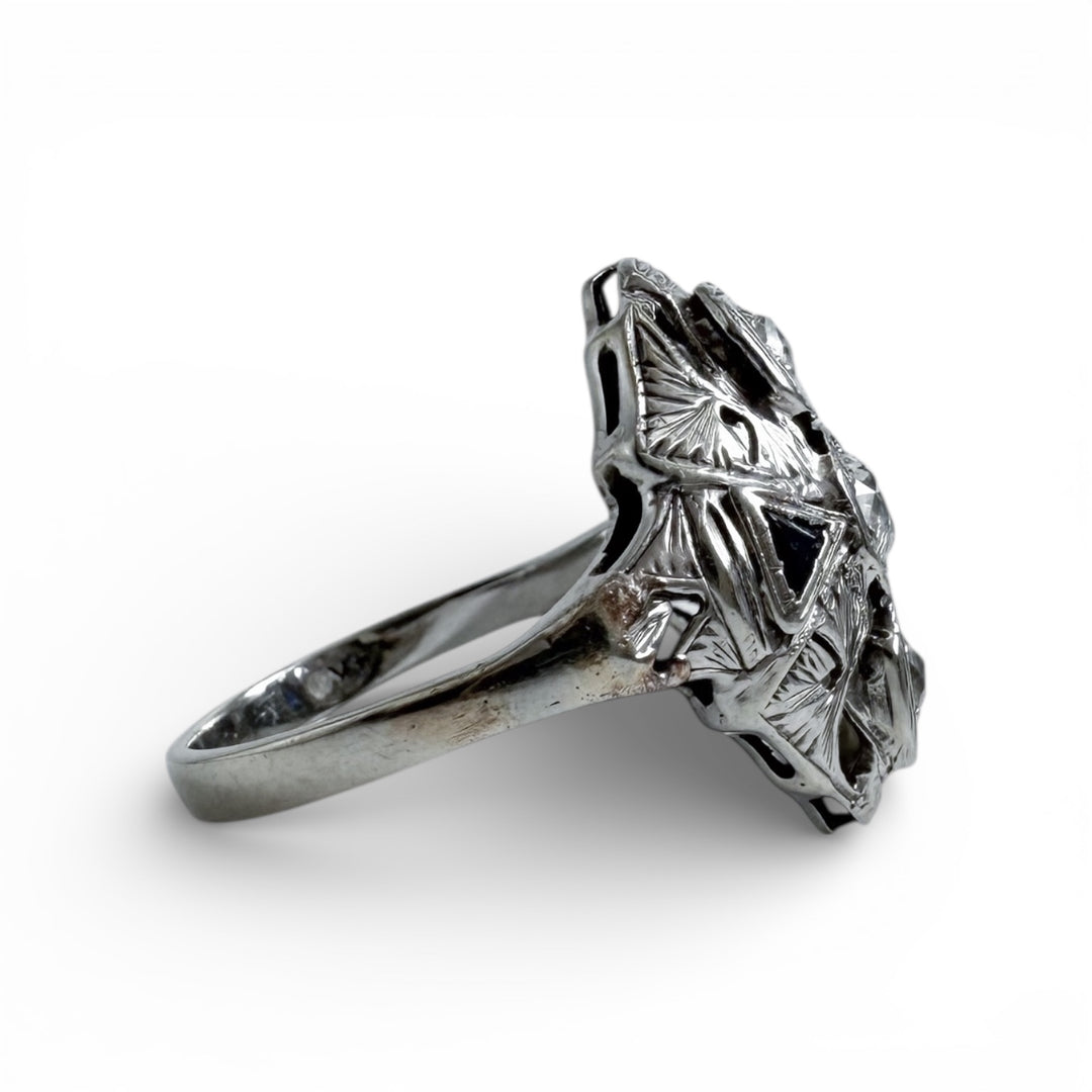 14k White Gold Antique Diamond Estate Ring