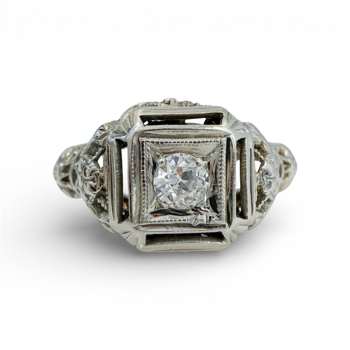 18k White Gold Antique Diamond Estate Ring