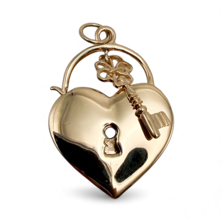 14k Yellow Gold Heart Lock and Key Estate Pendant