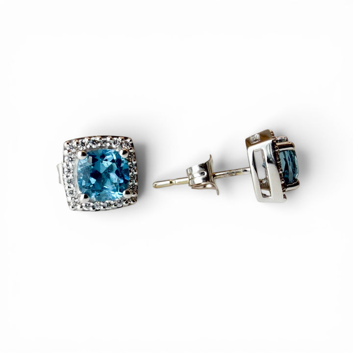 14k White Gold Stud Blue Topazes Estate Earrings
