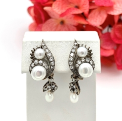 GOG Collection  Earrings EST-PEARL/DIA_EARRINGS
