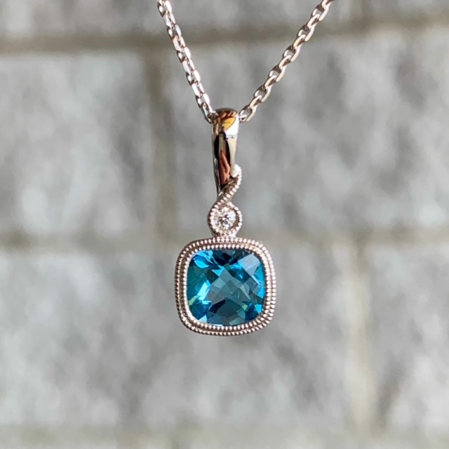 Pendant Pendant