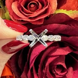 Engagement Ring thumbnail 1