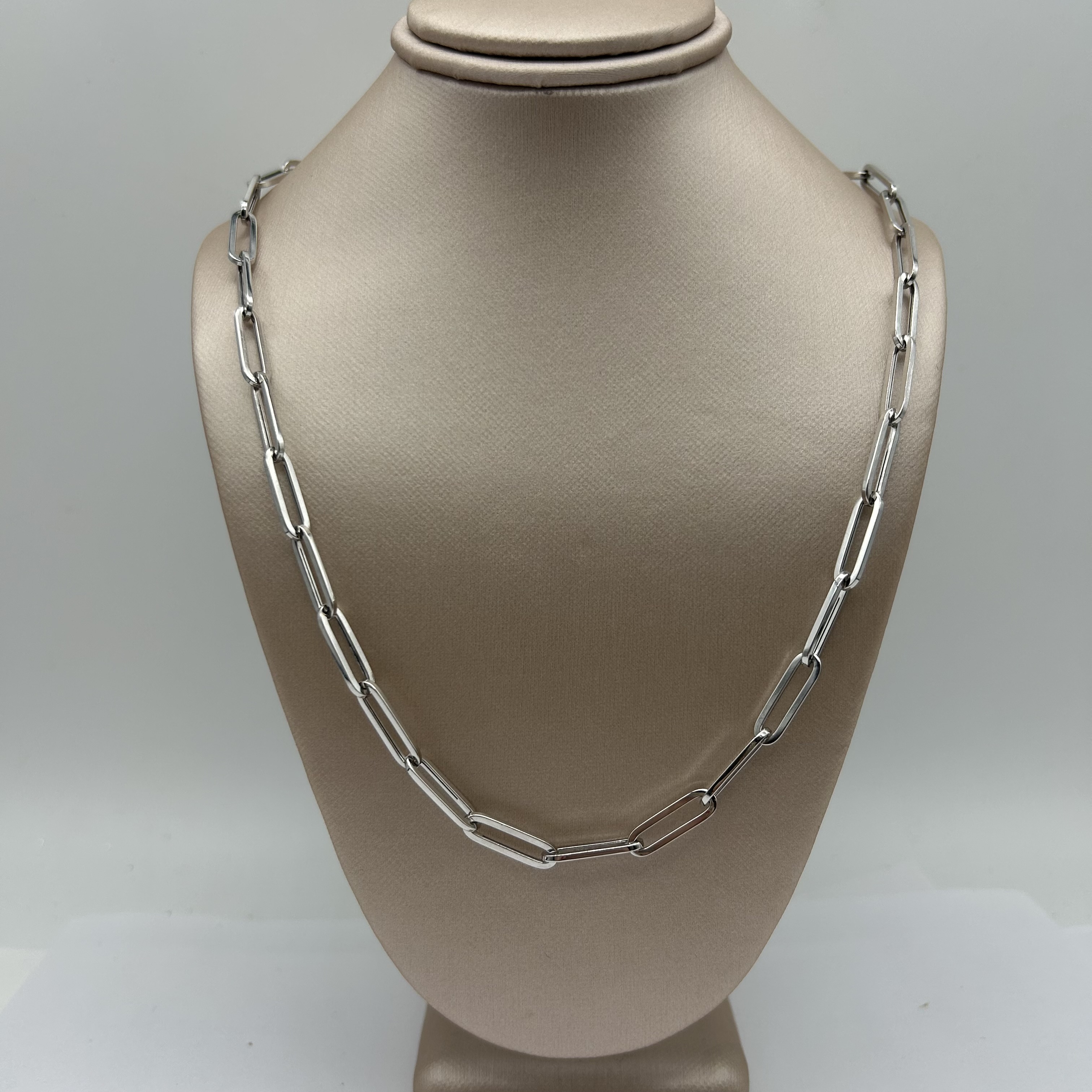 GOG Collection  Necklace FLO-WGPPCLIP