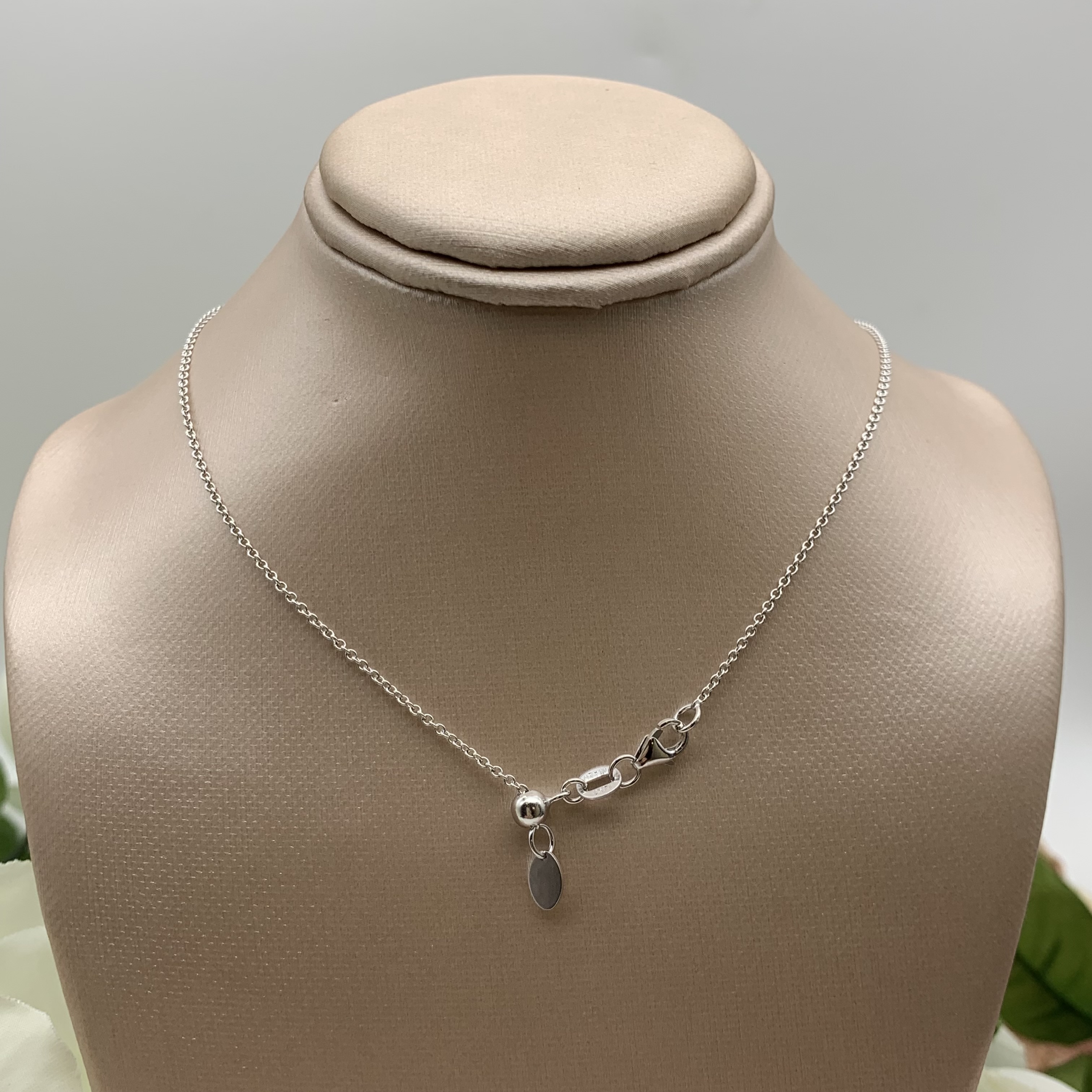 GOG Collection  Necklace FLO-14KWGADJ1.4