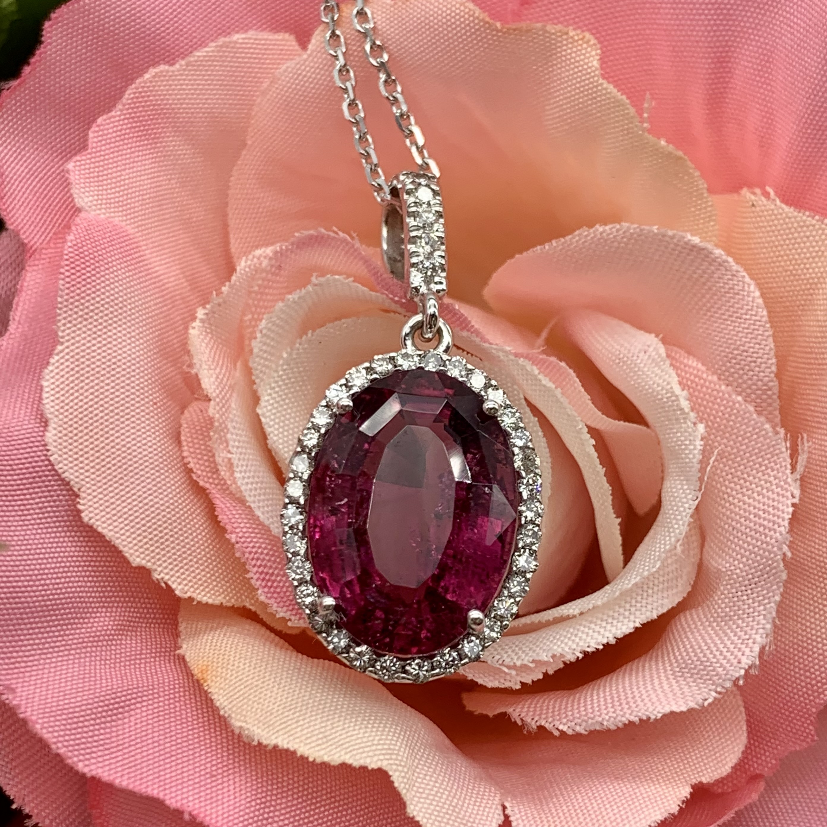 GOG Collection  Necklace GOG-PINKRUBILITE