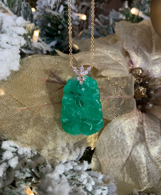 GOG Collection  Necklace EST-14KT YG JADE AND DIAMONDON ADJUSTABLE CHAIN