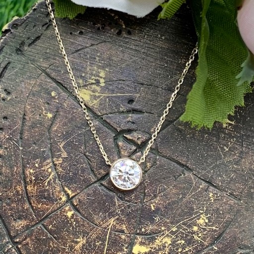 GOG Collection  Necklace GOG-LABGROWNBEZELSET