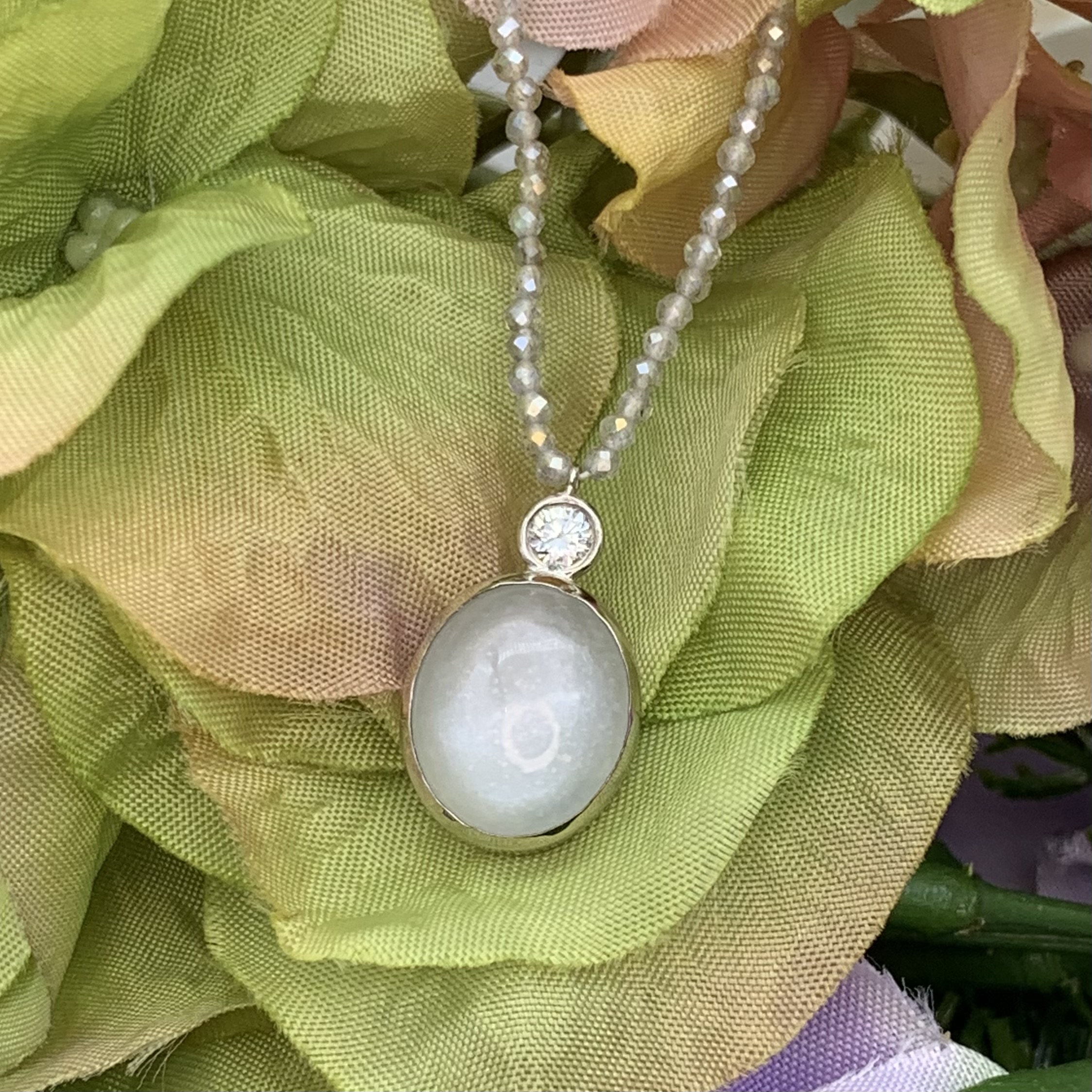 GOG Collection  Necklace GOG-MOONSTONE