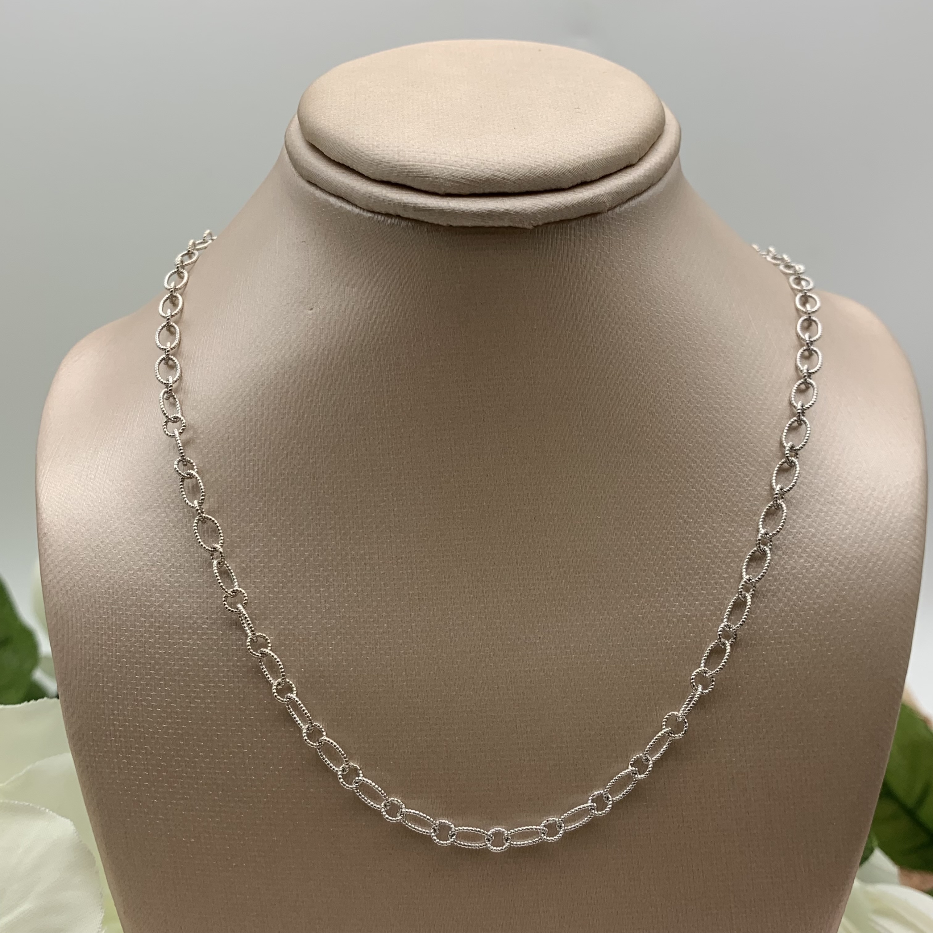 GOG Collection  Necklace GOG-14KWGCBL