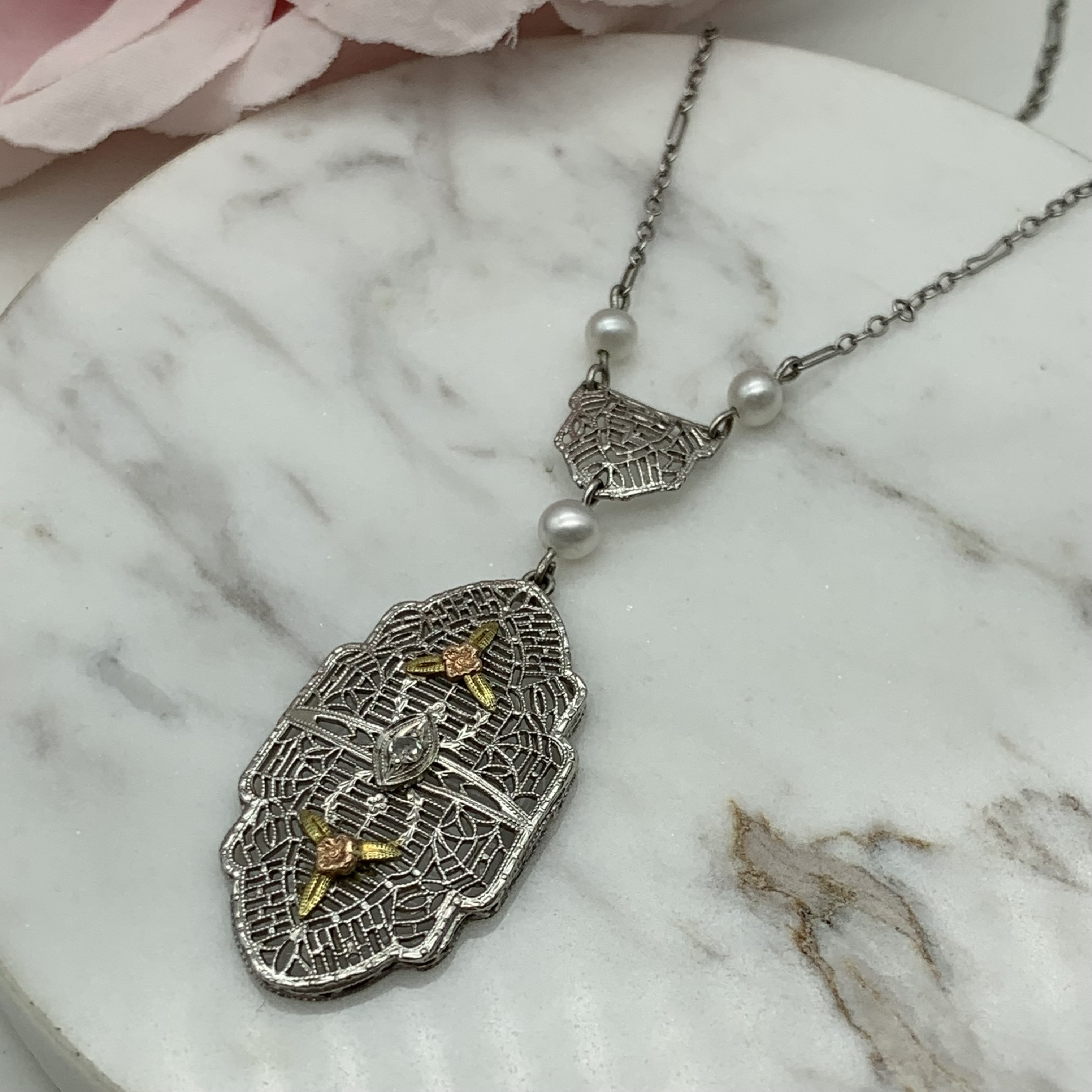 GOG Collection  Necklace EST-14KWG2.8DWT