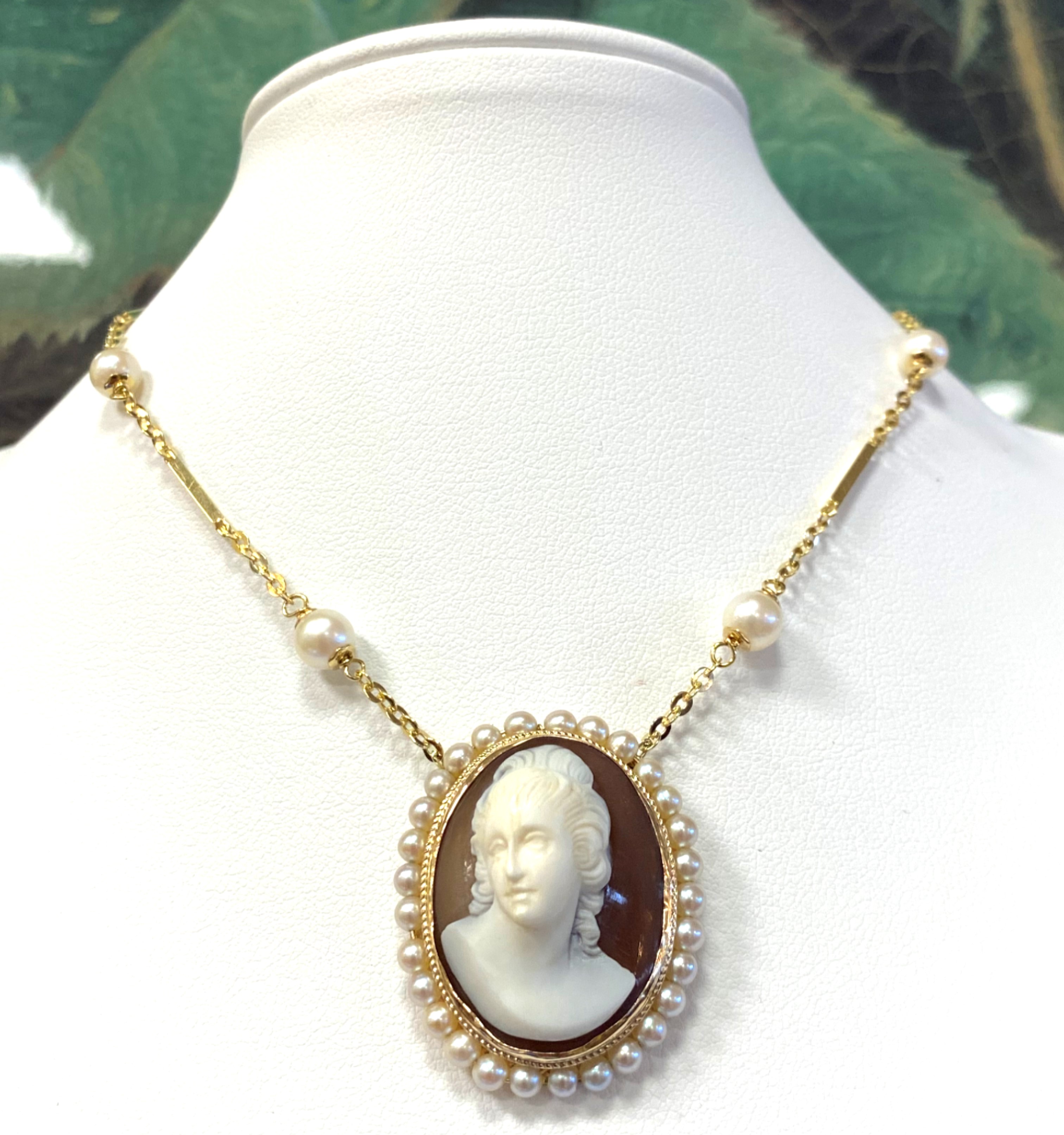 GOG Collection  Necklace EST-CAMEOPEARL