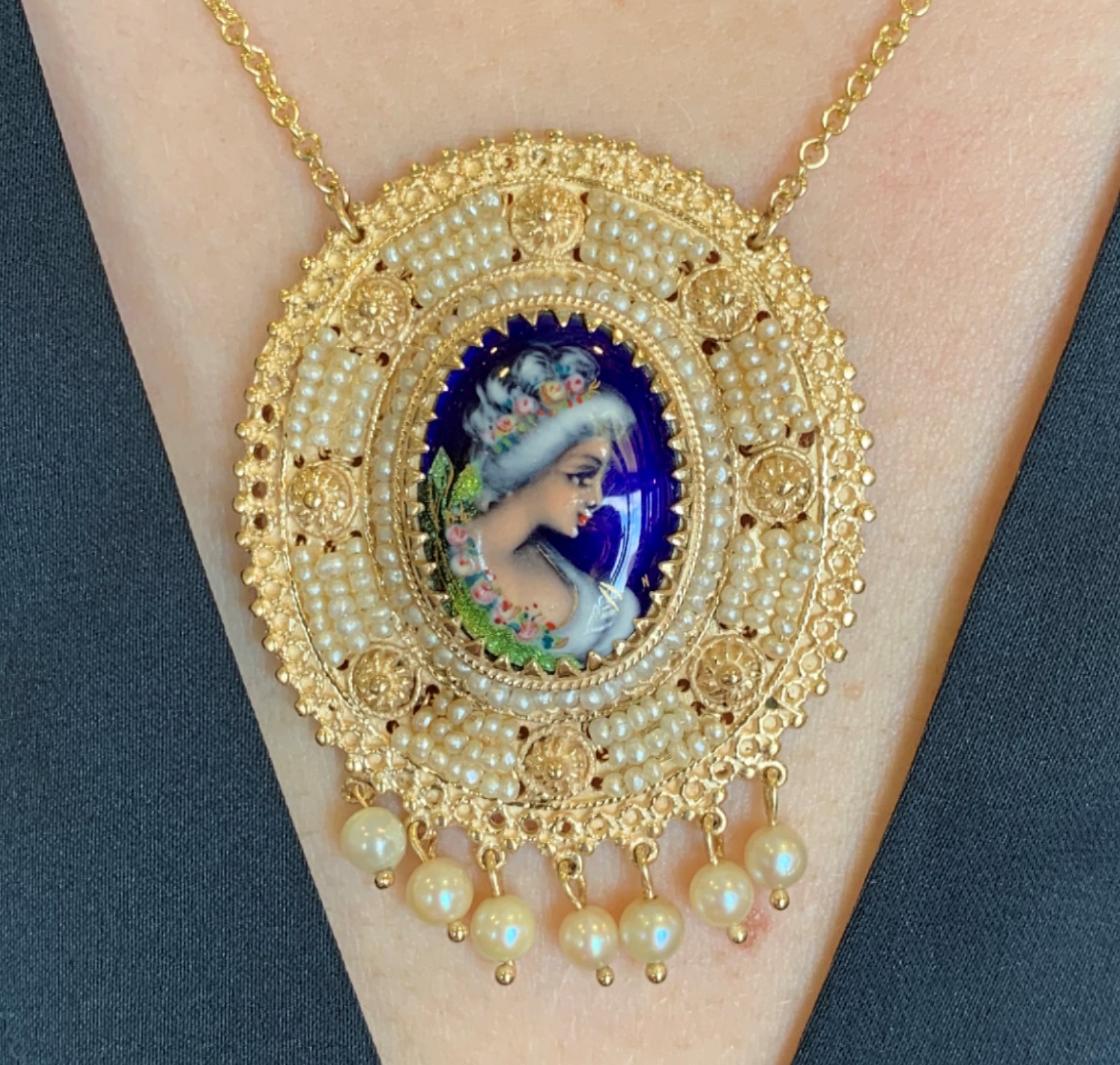 GOG Collection  Necklace EST-14k cameo