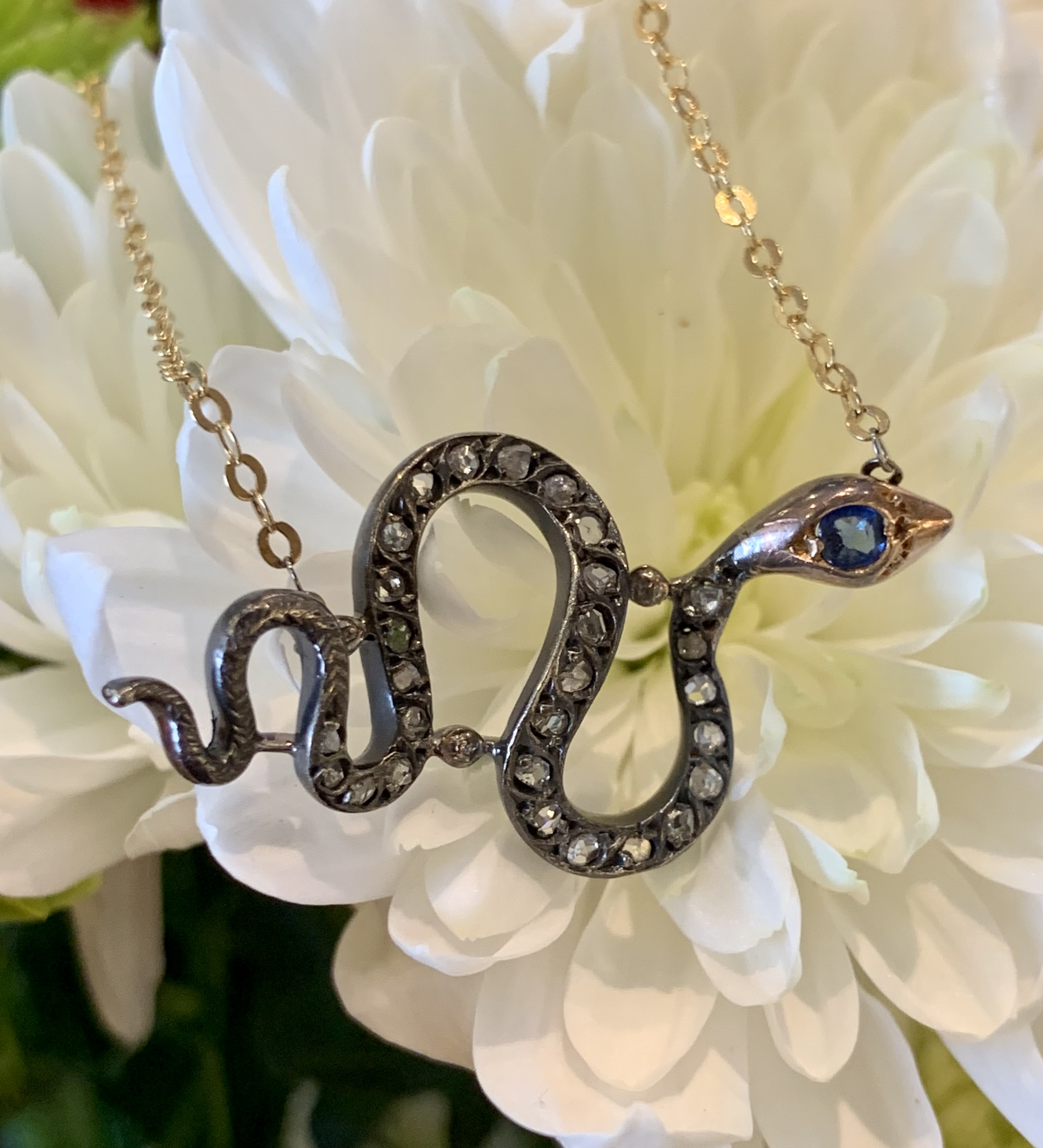 GOG Collection  Necklace GOG-18K4.0DWT