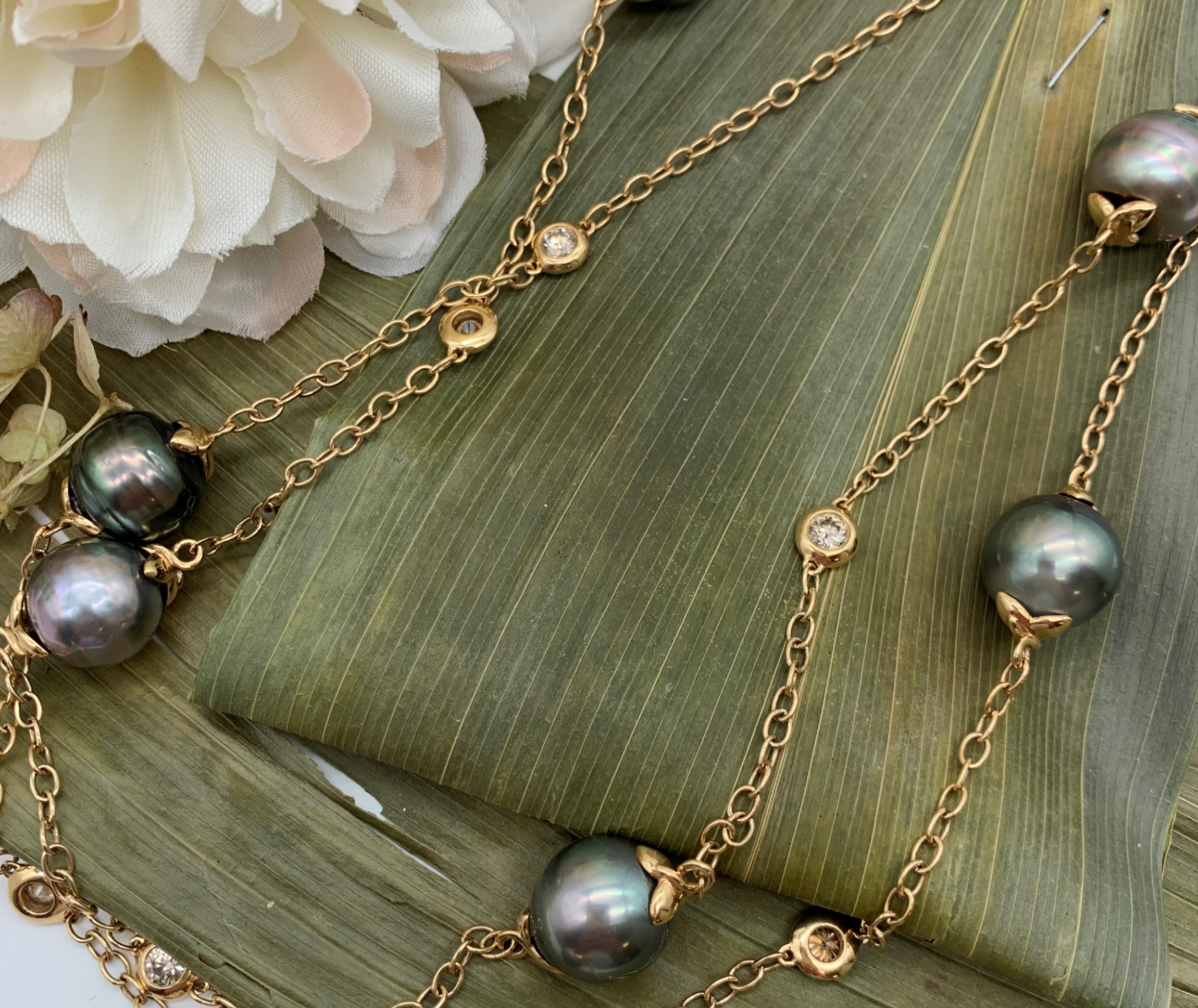 GOG Collection  Necklace EST-18KYG46.4DWT