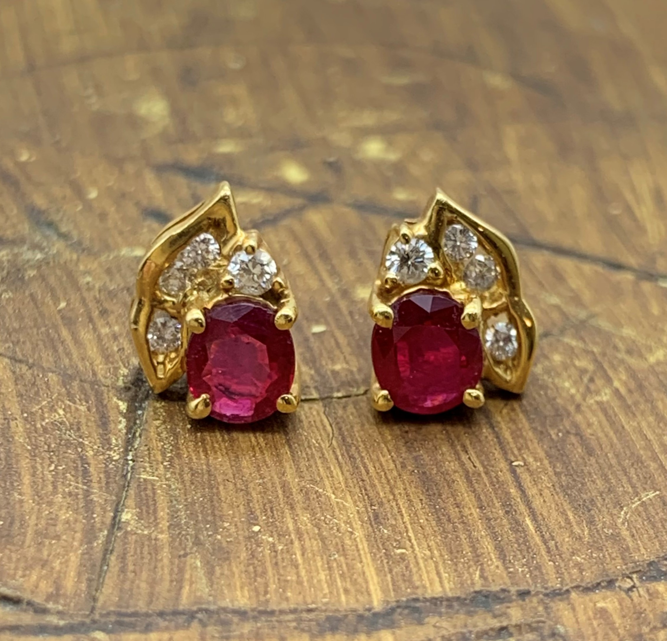 GOG Collection  Earrings EST-E868
