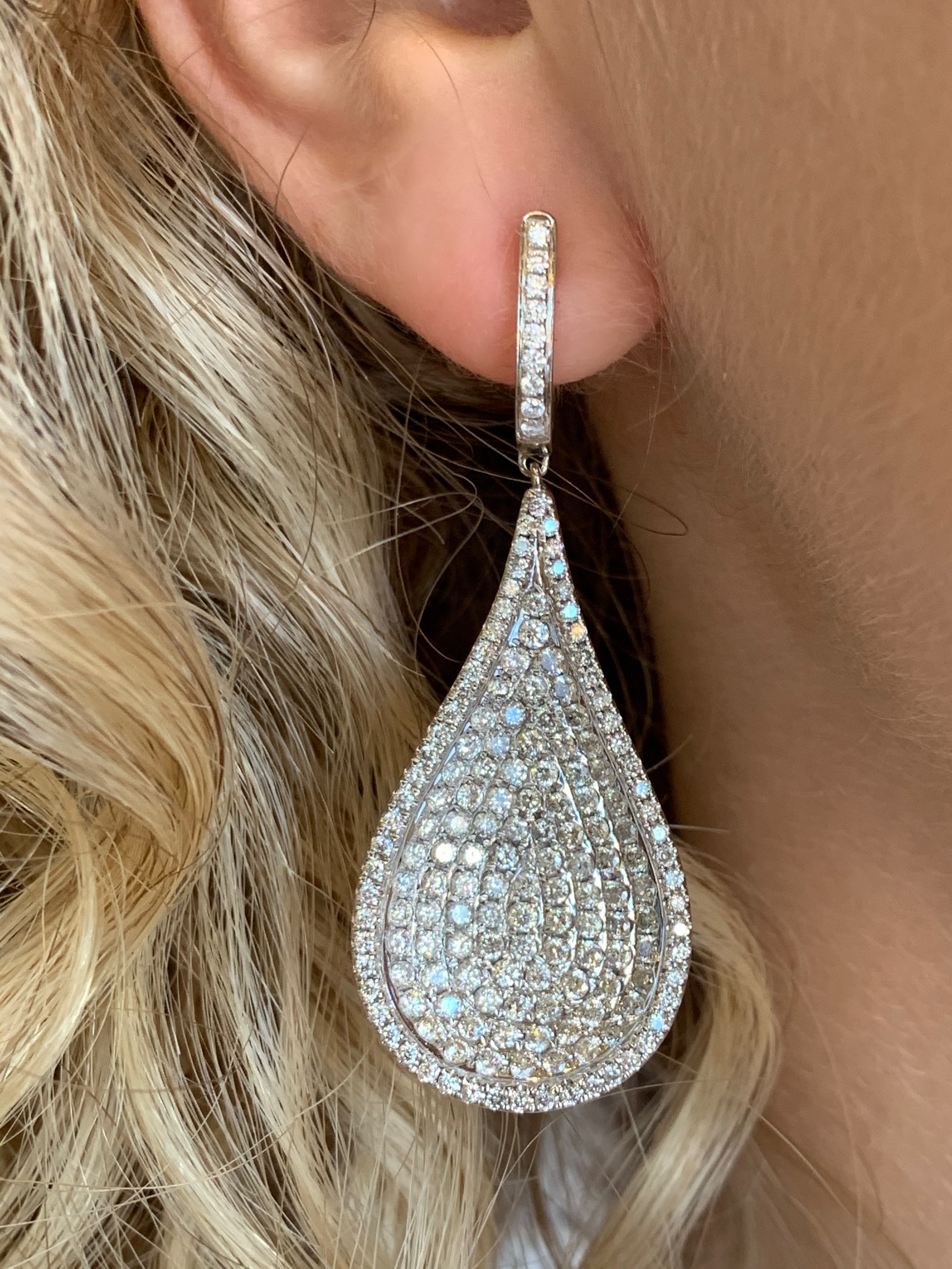 GOG Collection Earrings EST-DIANAM18K8.4DWT GOG Collection Earrings EST-DIANAM18K8.4DWT
