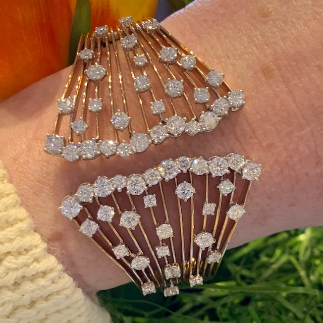 GOG Collection  Bracelet EST-DESIGNERMISENO18KTYGDIABANGLE