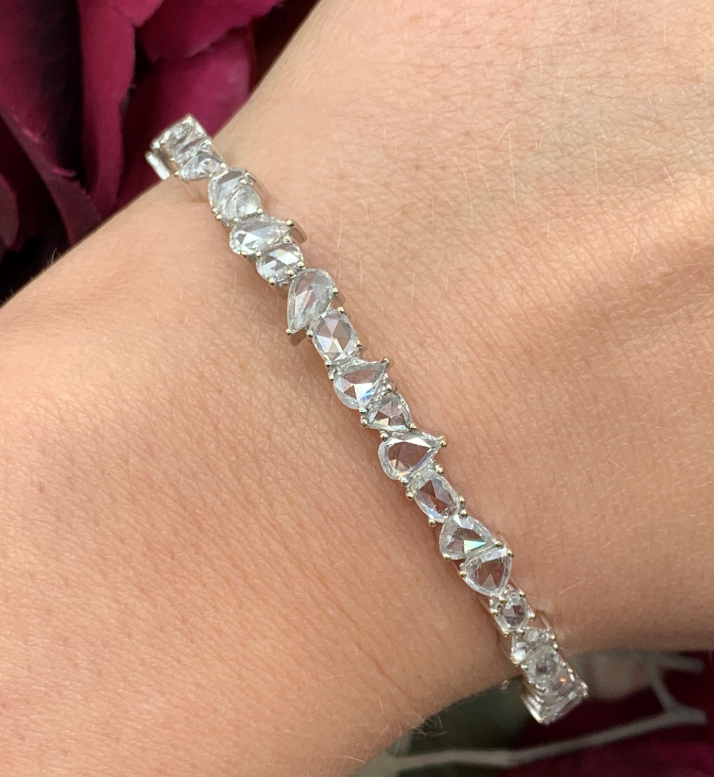 GOG Collection  Bracelet EST-BAVNA18K11.6DWT