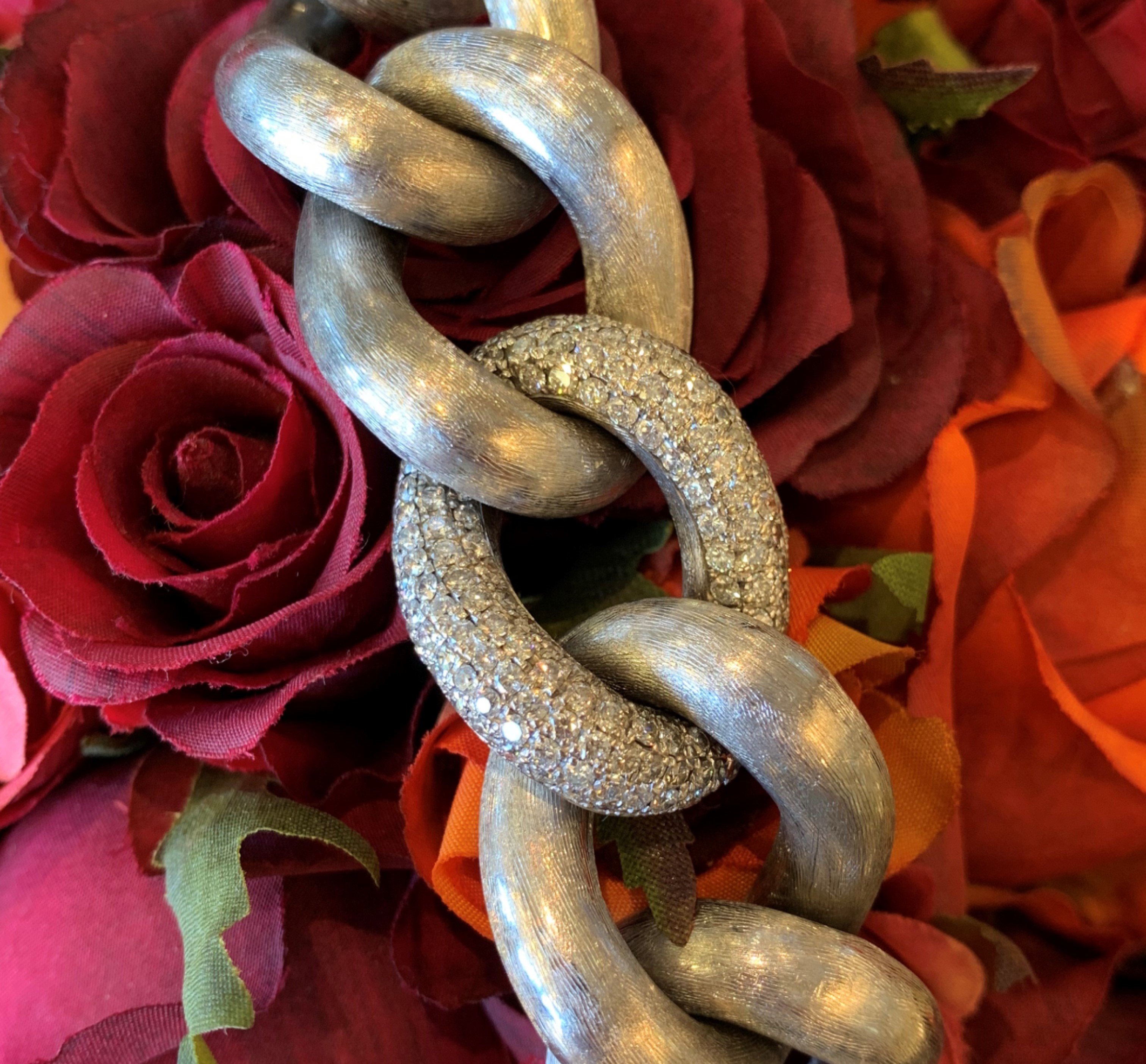 GOG Collection  Bracelet EST-18KT PIRANESI PAVE BRACE6.25CT79.9DWT