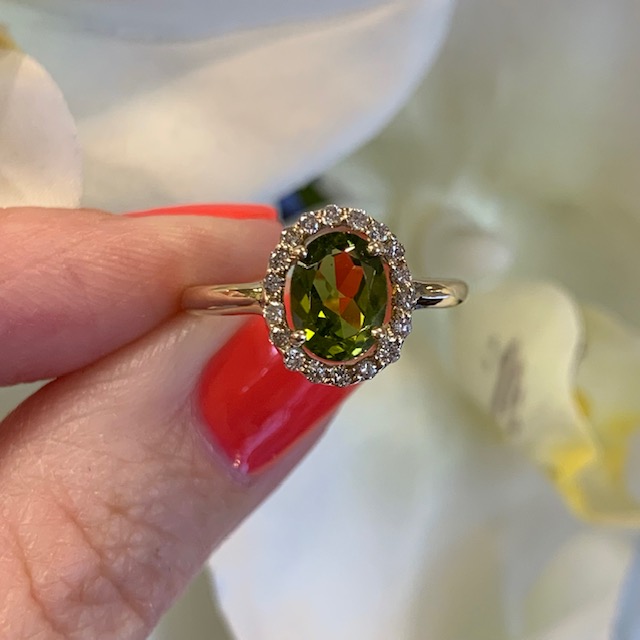GOG Collection  Ring GOG-14KTYG1.60CTPERIDOT
