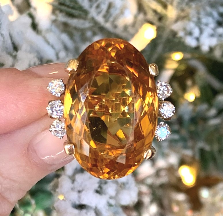 GOG Collection  Ring EST-4KT YG CITRINE AND DIAMONDRING