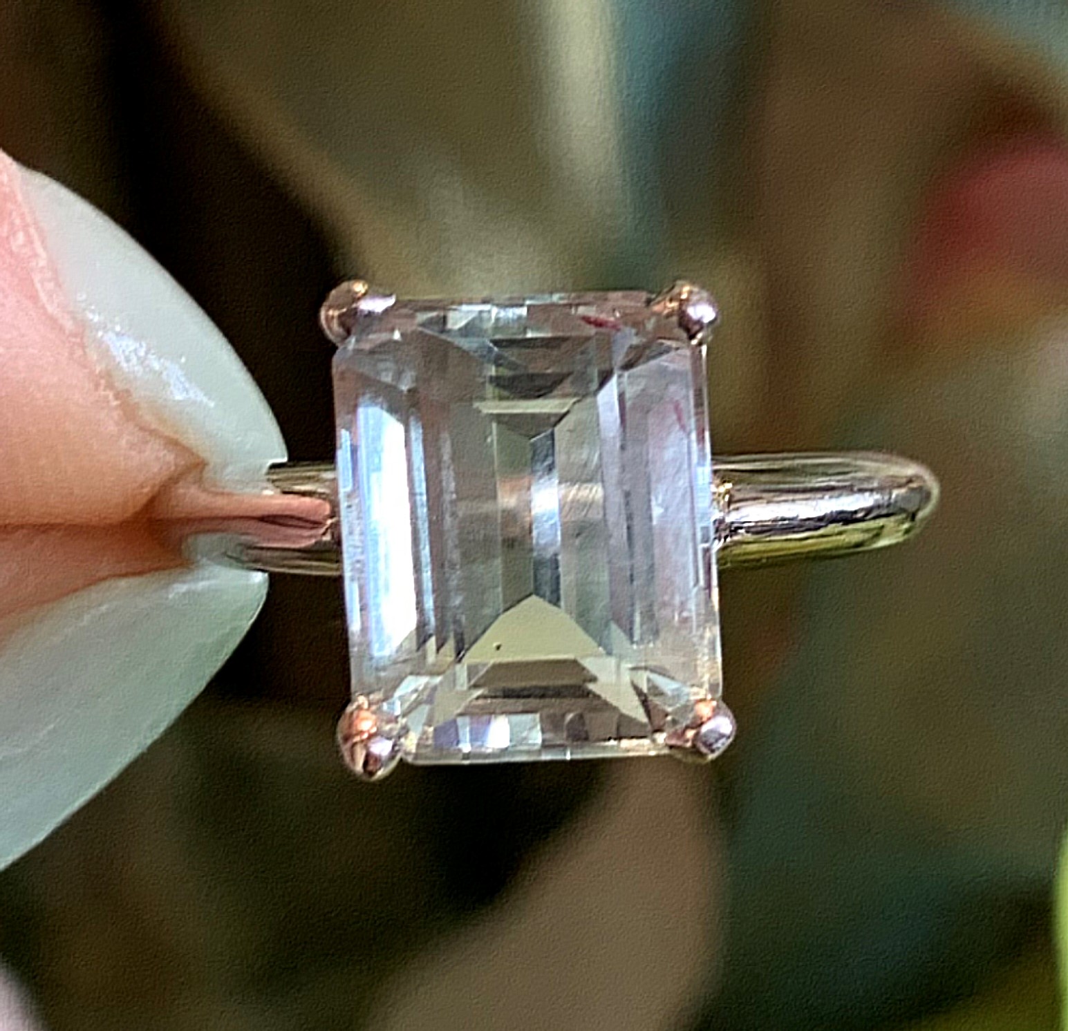 GOG Collection  Ring EST-14K WHITE AQUAMARINE STU-140199