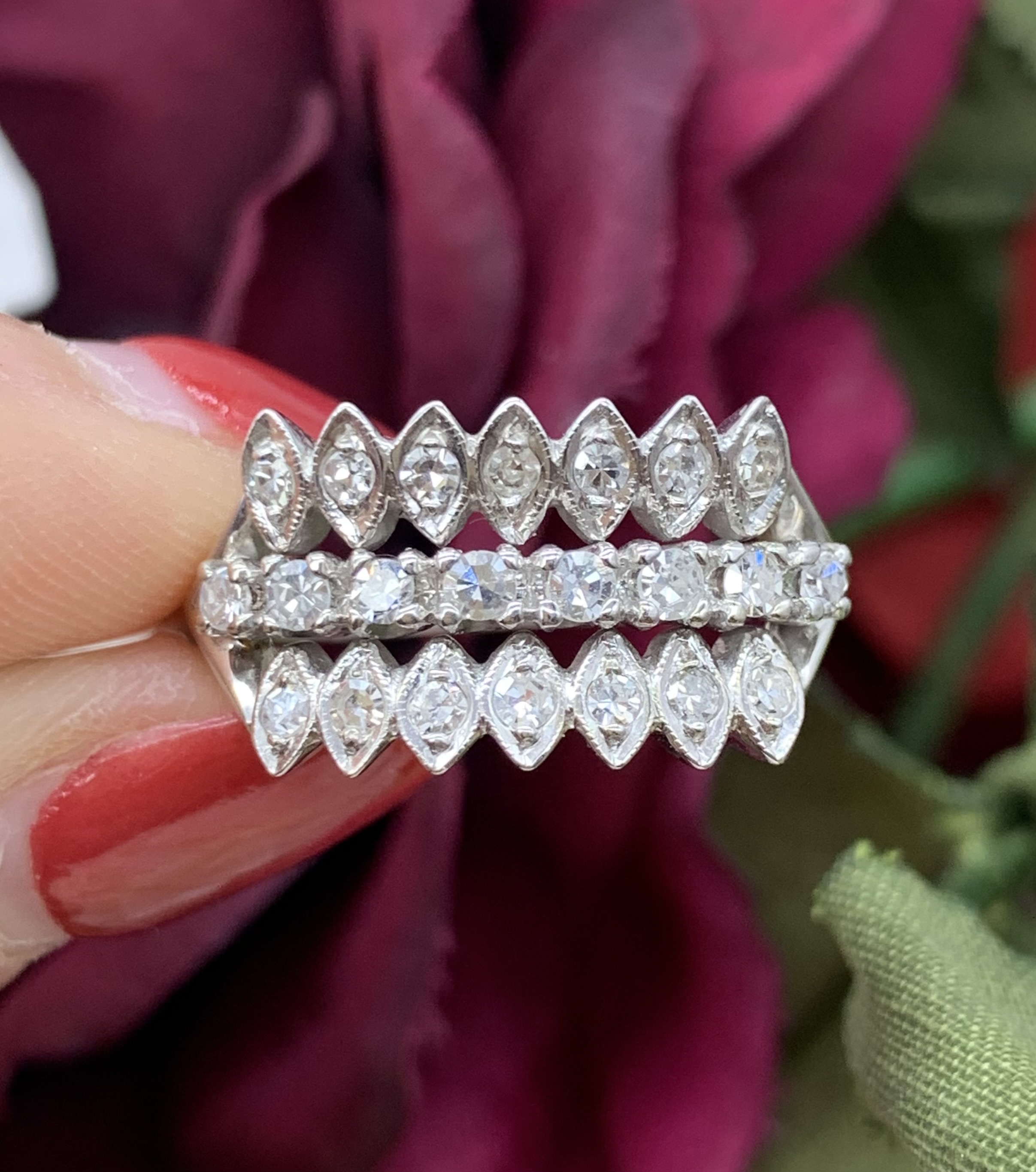 GOG Collection  Ring EST-14KT3.3DWT+450