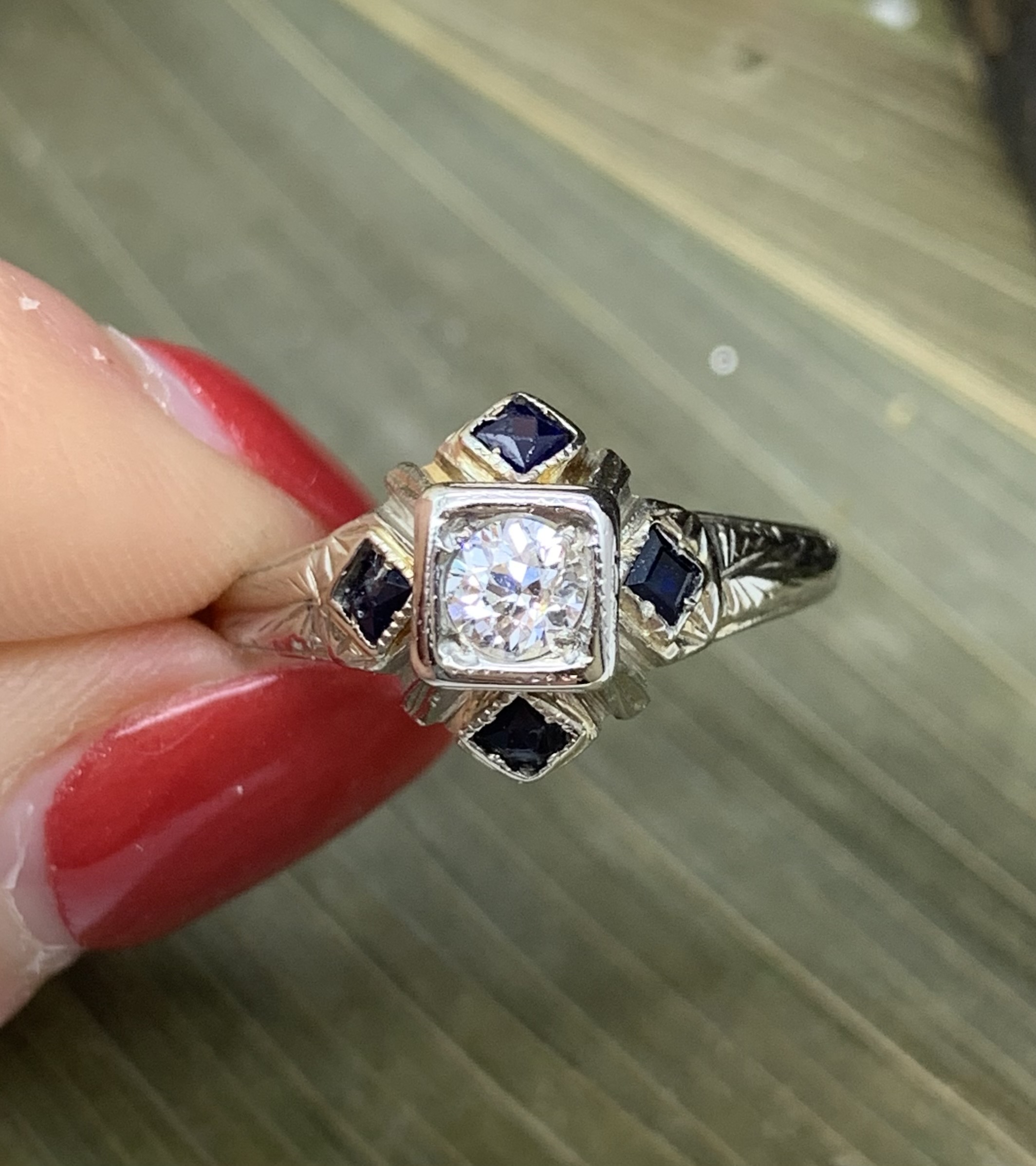 GOG Collection Ring EST-20KWGANT.25CT GOG Collection Ring EST-20KWGANT.25CT