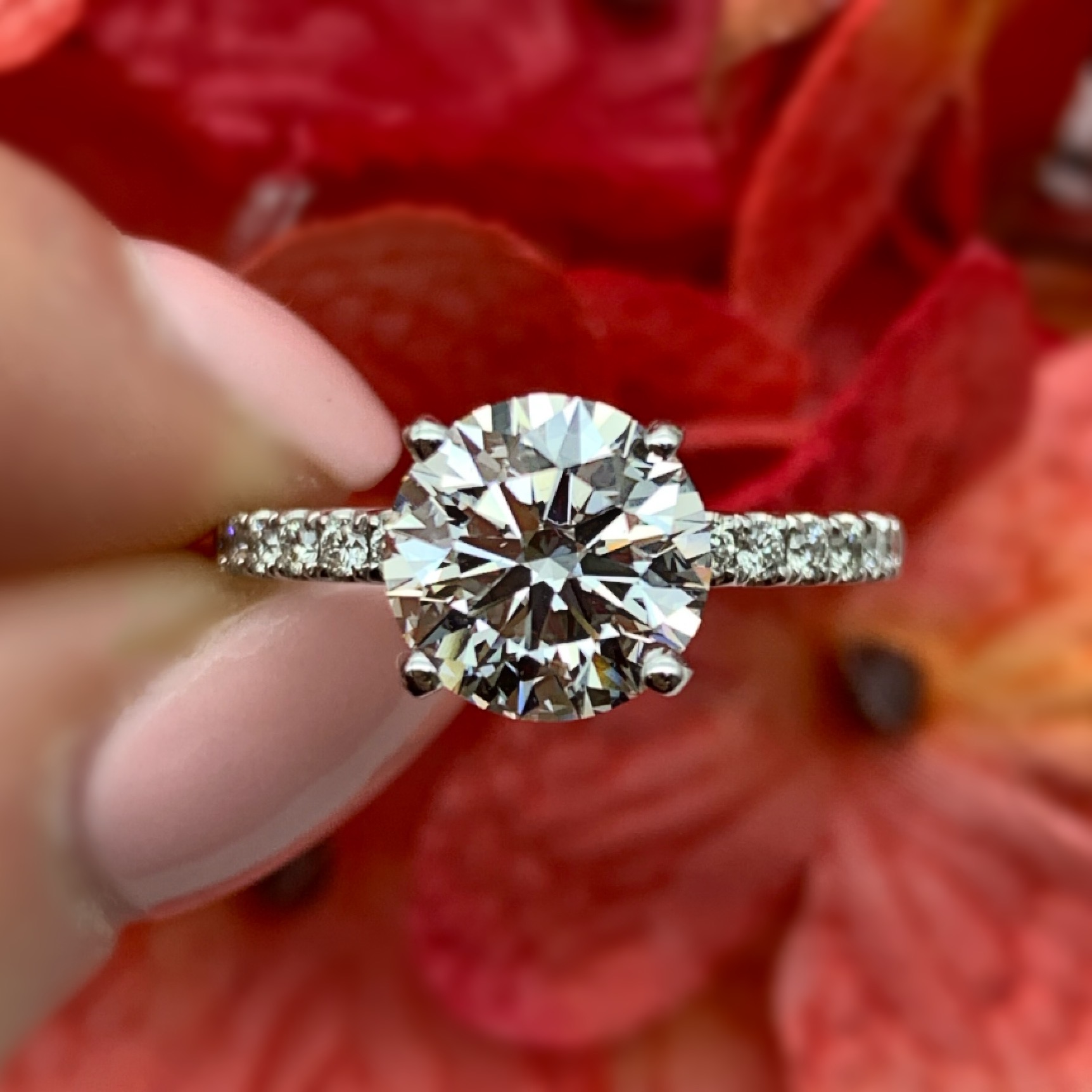 GOG Collection  Engagement Ring GOG-2.26CTLABGROWNFVS1